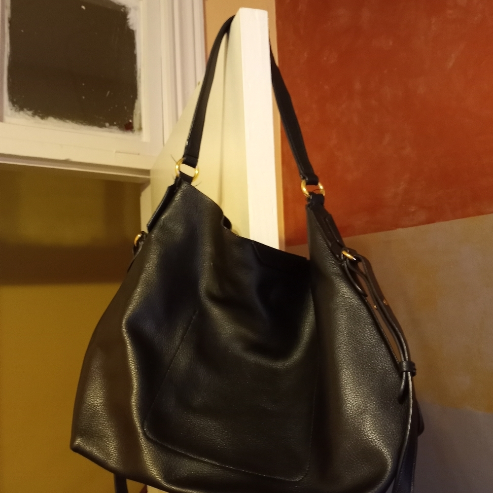 Black Leather Tote Bag - Picture 10 of 10